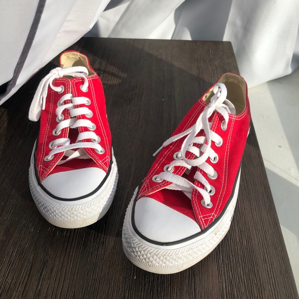 classic red chucks ♥️
